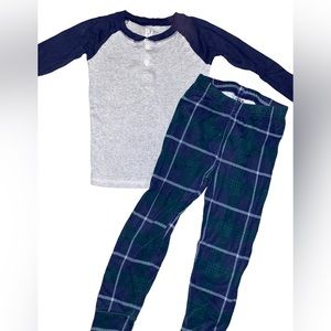 Children’s place 5T pajama set